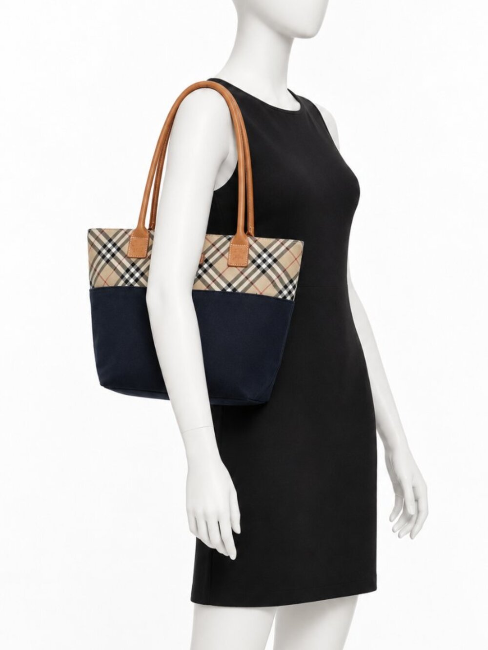 Burberrys Vintage Nova Check Canvas Tote Shoulder Bag Navy Beige Leathe - Picture 13 of 13